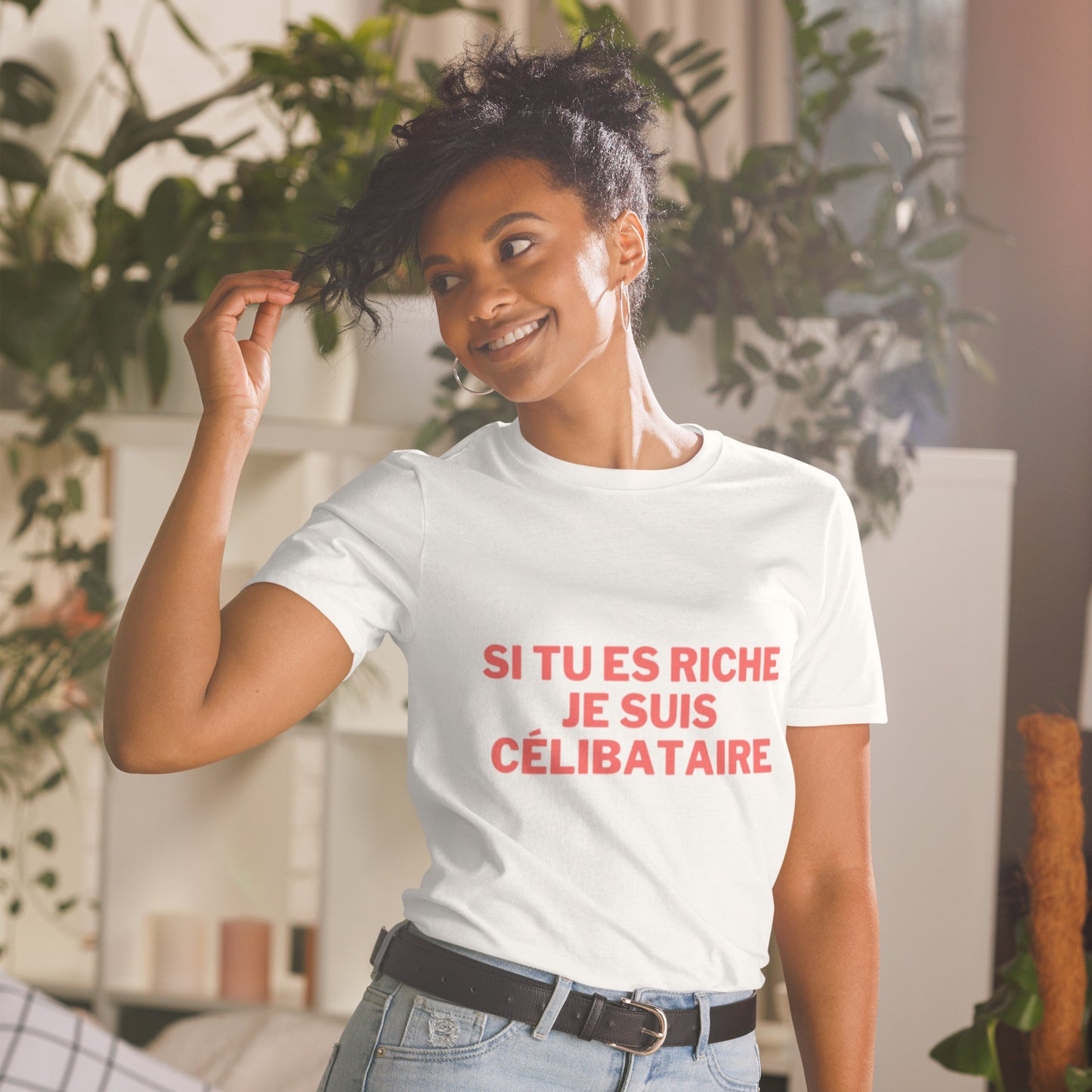 T-shirt " Si tu es riche je suis célibataire "